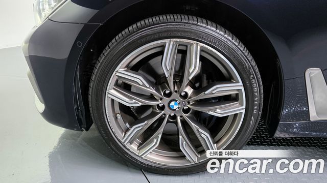 BMW 7-Series M760Li xDrive — пробег 125 475 км — фото 5 из 5