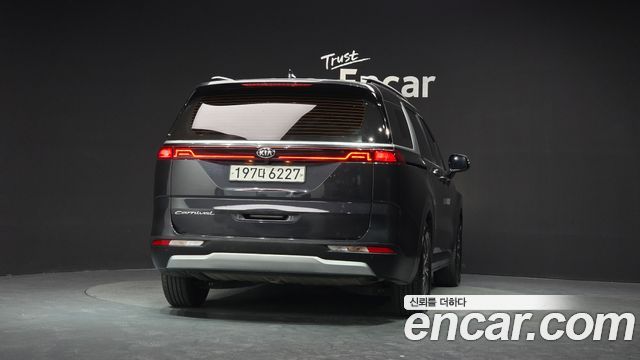 Kia Carnival из Кореи Encar
