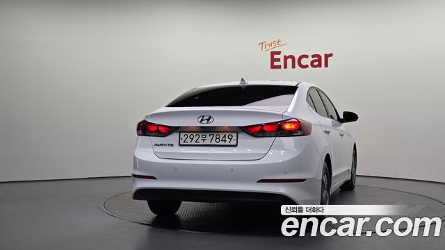 Hyundai AVANTE из Кореи Encar