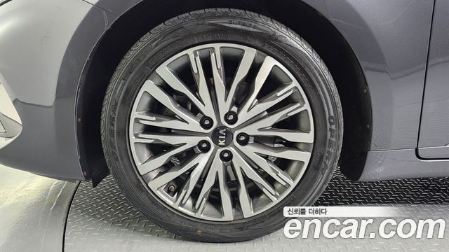 Kia K7 из Кореи Encar