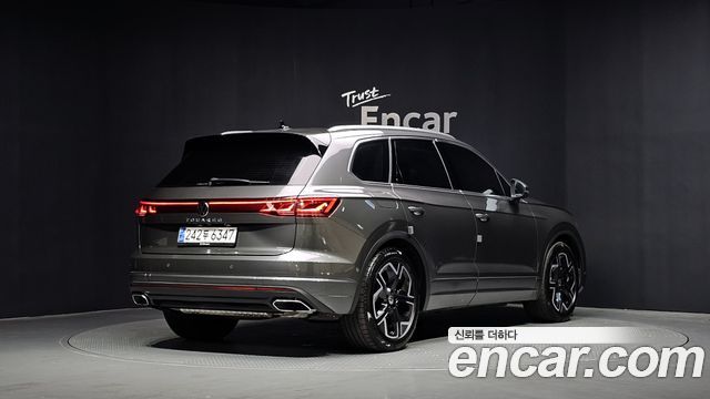 Volkswagen Touareg 3.0 TDI Prestige — пробег 26 649 км — фото 2 из 5