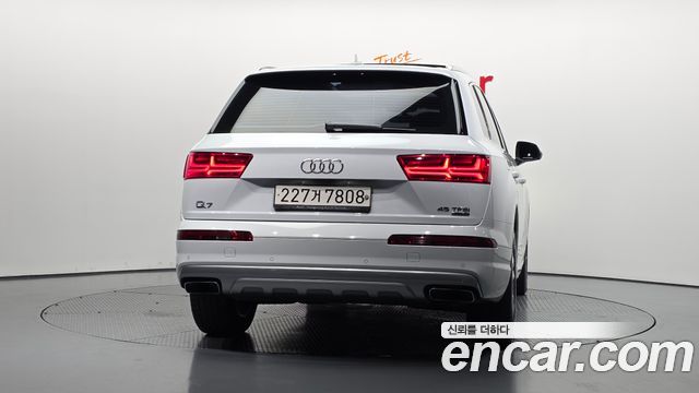 Audi Q7 из Кореи Encar