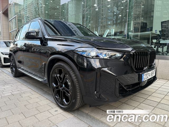 BMW X5 xDrive 50e xLine — пробег 2 850 км — фото 2 из 5