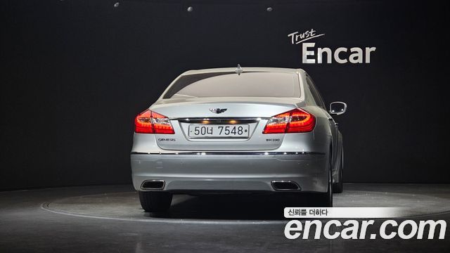 Hyundai Genesis из Кореи Encar