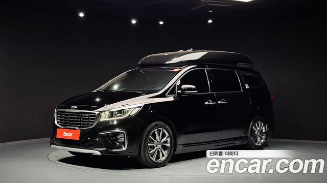 Kia Carnival 9-Seater Hi-Limousine Prestige — пробег 122 547 км — фото 1 из 5