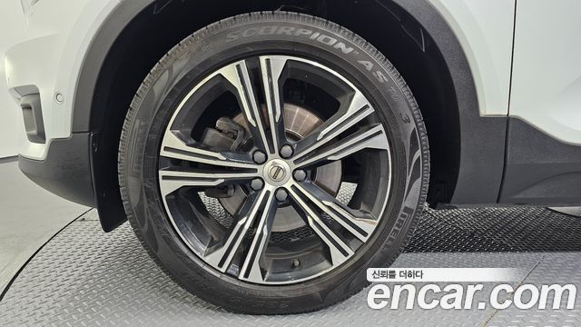 Volvo XC40 из Кореи Encar