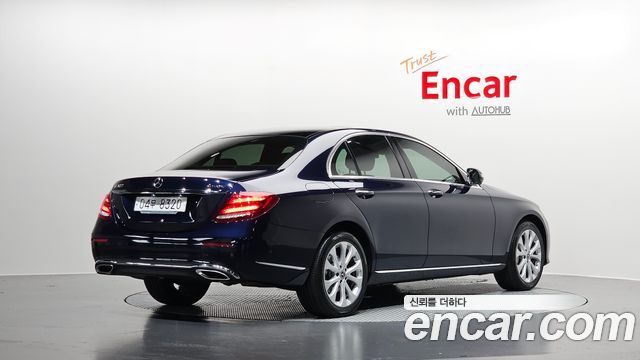 Mercedes-Benz E-Class из Кореи Encar