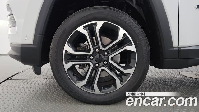 Jeep Compass из Кореи Encar