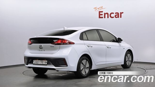 Hyundai Ioniq из Кореи Encar