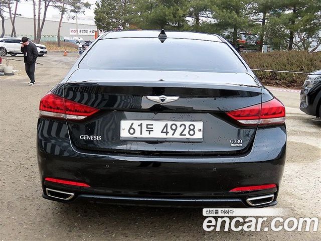 Hyundai Genesis из Кореи Encar