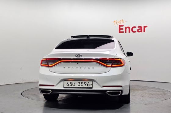 Hyundai Grandeur 2.2 Diesel Premium — пробег 131 681 км — фото 4 из 5
