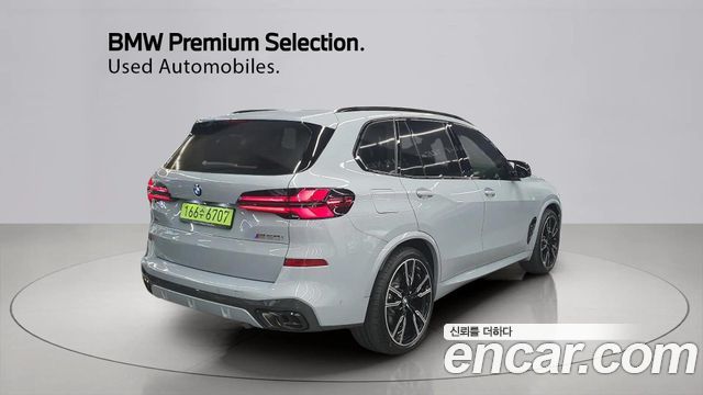 BMW X5 M60i — пробег 6 852 км — фото 2 из 5