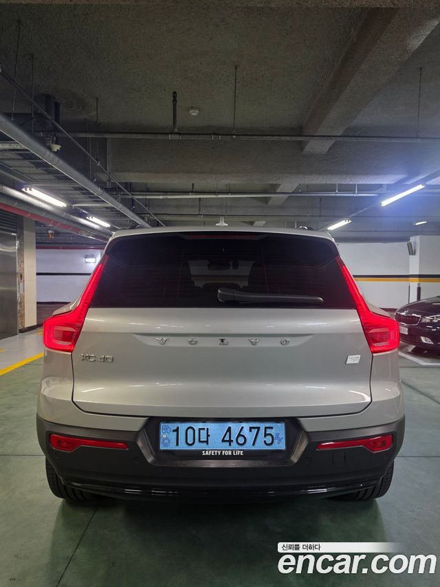 Volvo XC40 Twin Ultimate — пробег 12 700 км — фото 4 из 5