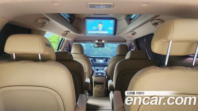 Kia Carnival Gasoline 9-seater Hi-Limousine Noblesse — пробег 278 168 км — фото 4 из 5