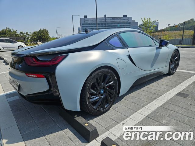 BMW i8 Coupe — пробег 118 000 км — фото 5 из 5