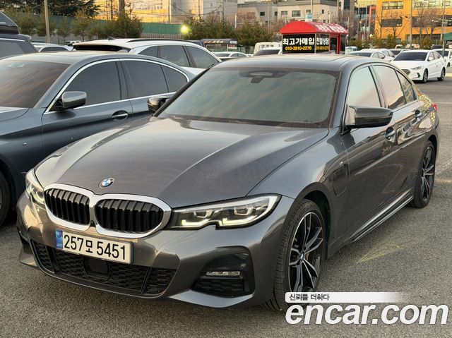 BMW 3-Series 330e M Sport — пробег 104 620 км — фото 1 из 5