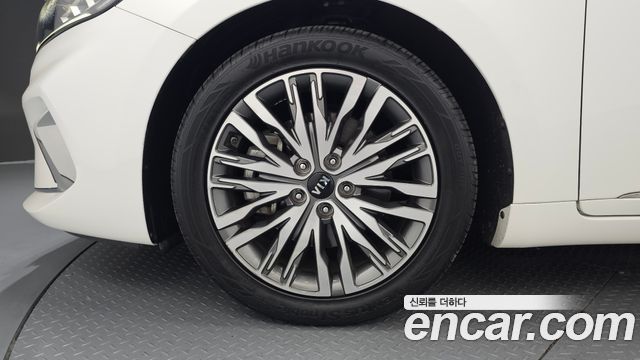 Kia K7 из Кореи Encar