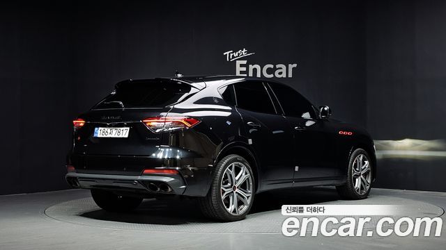 Maserati Levante из Кореи Encar