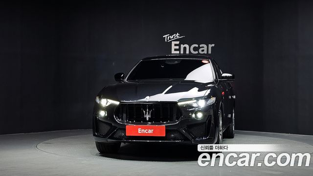 Maserati Levante из Кореи Encar