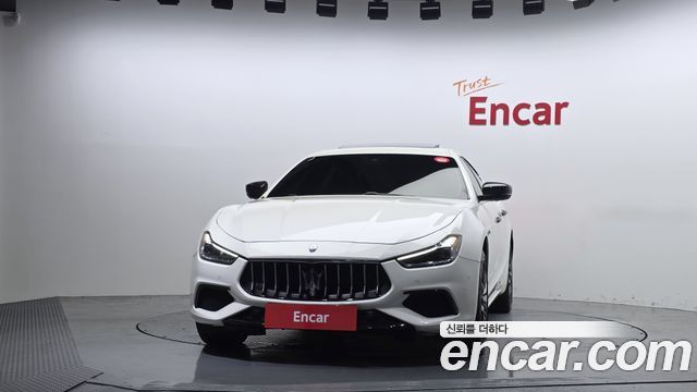 Maserati Ghibli из Кореи Encar