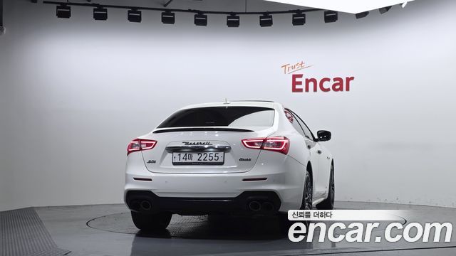 Maserati Ghibli из Кореи Encar