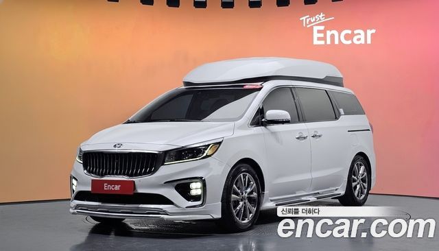 Kia Carnival Gasoline 9-seater Limousine(Special vehicle) — пробег 69 133 км — фото 1 из 5