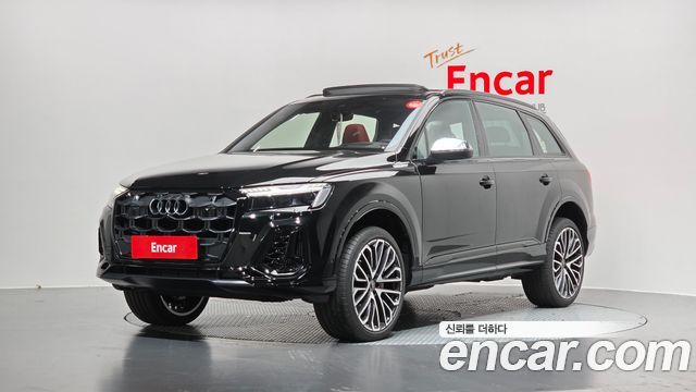 Audi SQ7 4.0 TFSI Quattro — пробег 14 км — фото 1 из 5