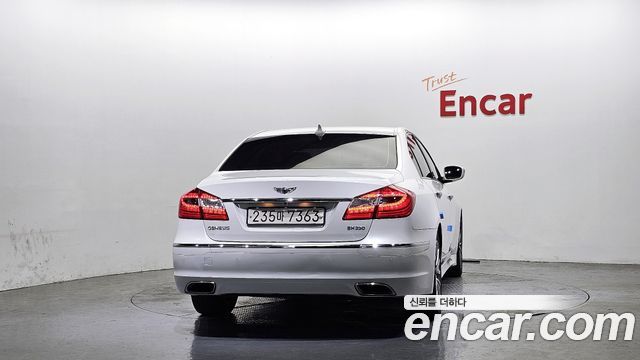 Hyundai Genesis из Кореи Encar