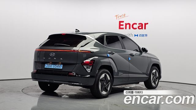 Hyundai Kona Standard E-Value+ — пробег 2 248 км — фото 2 из 5