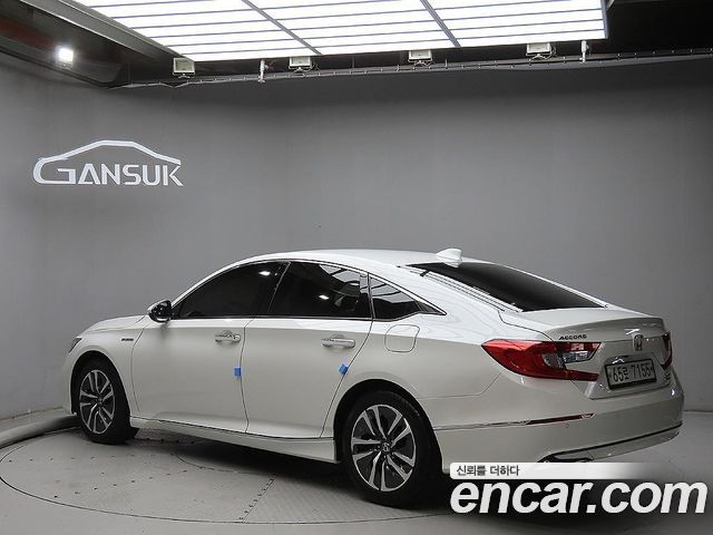 Honda Accord 2.0 Hybrid Touring — пробег 114 099 км — фото 3 из 5