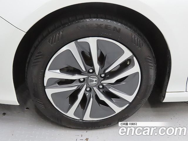 Honda Accord 2.0 Hybrid Touring — пробег 114 099 км — фото 5 из 5