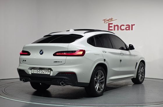 BMW X4 xDrive20d M Sport — пробег 61 615 км — фото 2 из 5
