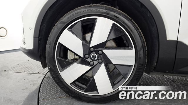 Volvo C40 из Кореи Encar