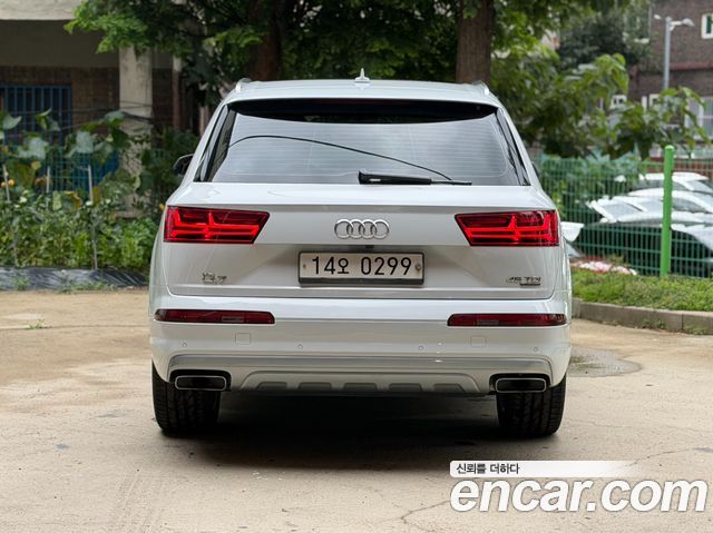 Audi Q7 45 TDI Quattro Sport — пробег 169 900 км — фото 4 из 5