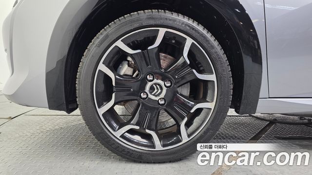 Peugeot 208 из Кореи Encar