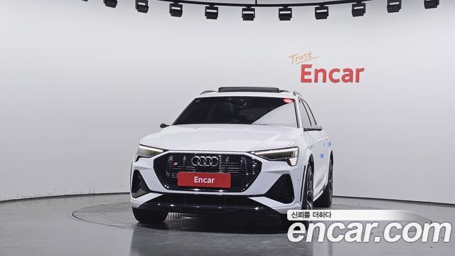 Audi e-tron из Кореи Encar