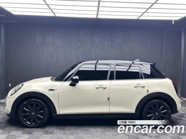 Mini Cooper из Кореи Encar