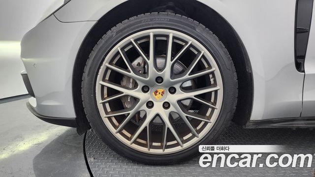 Porsche Panamera 3.0 AWD — пробег 98 351 км — фото 5 из 5