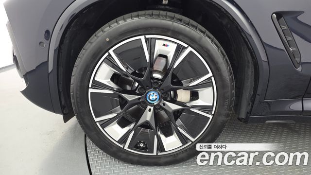 BMW iX3 из Кореи Encar