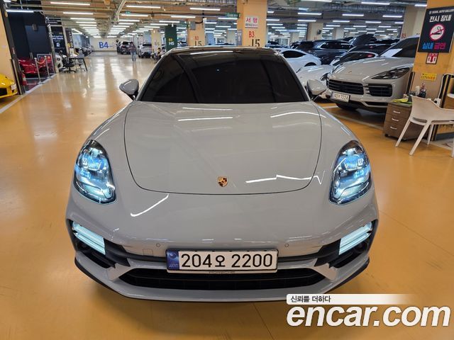 Porsche Panamera 2.9 AWD Platinum Edition — пробег 36 500 км — фото 1 из 5