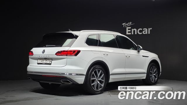 Volkswagen Touareg 3.0 TDI Prestige — пробег 51 253 км — фото 2 из 5