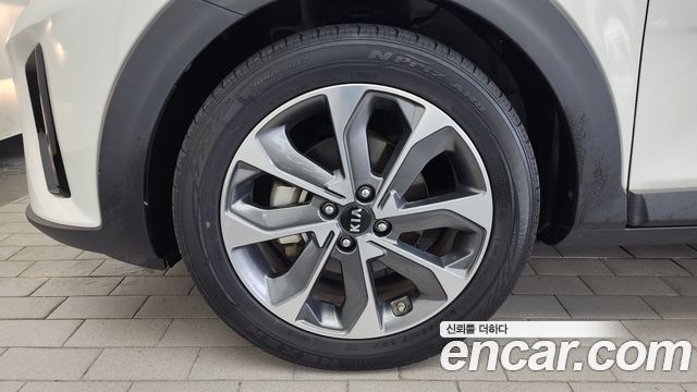 Kia Stonic 1.0 Turbo Prestige — пробег 50 041 км — фото 5 из 5