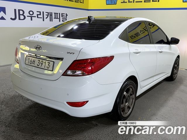 Hyundai Accent 1.4 VVT Premium — пробег 119 981 км — фото 4 из 5