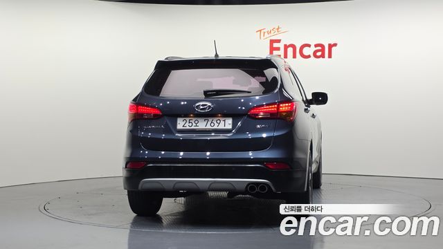 Hyundai Santafe Diesel(e-VGT) 2.0 2WD Premium — пробег 138 410 км — фото 4 из 5