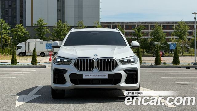 BMW X6 xDrive40i M Sport — пробег 69 621 км — фото 3 из 5