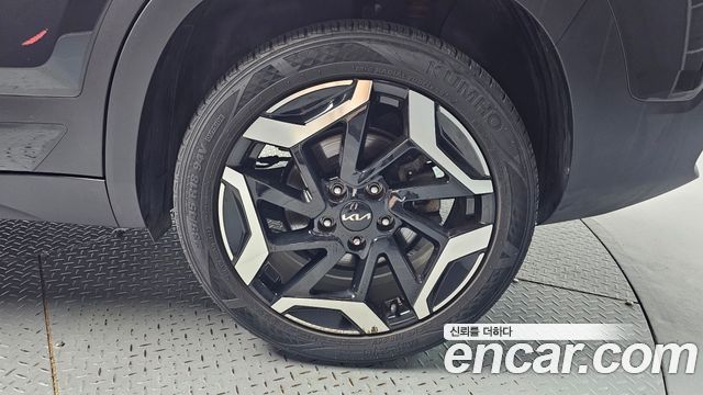 Kia Seltos Gasoline 1.6 Turbo 4WD Signature — пробег 31 907 км — фото 5 из 5