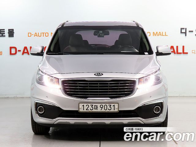 Kia Carnival 9-seater Luxury — пробег 171 753 км — фото 3 из 5