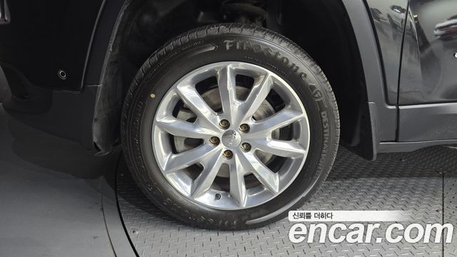 Jeep Cherokee 2.0 Diesel LIMITED 4WD — пробег 228 308 км — фото 5 из 5