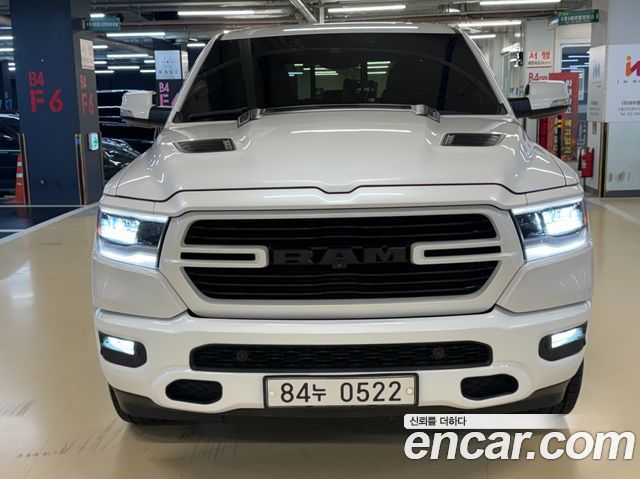 Dodge Ram Pick Up 5.7 — пробег 79 000 км — фото 1 из 5