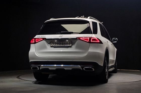 Mercedes-Benz GLE-Class GLE300d 4MATIC — пробег 174 040 км — фото 4 из 5